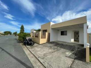 Single-family Home for Sale in Barrio Colón - 3 bedrooms