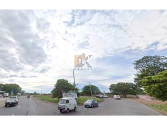 Corner lot facing Pan-American Highway suitable for commercial development Aguadulce Panama