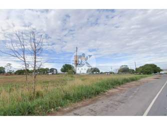 Vacant flat commercial land 17100m2 on Pan-American Aguadulce Panama corner lot