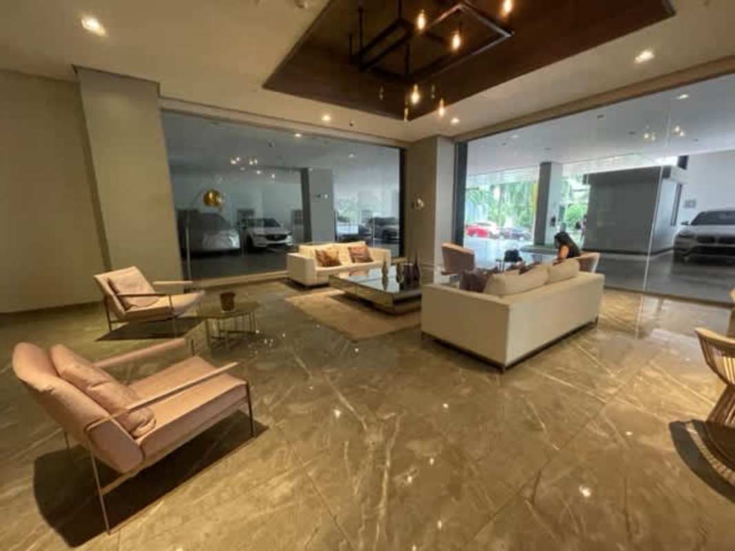 Entertainment lounge with billiards and city view PH Mirador del Este Panama