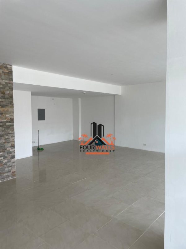 Spacious ground level empty unit with tiled flooring at Albrook Commercial Center Panama City