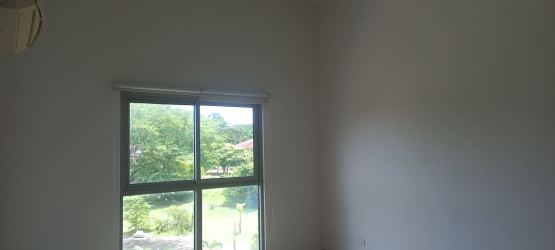 Modern bathroom with tiles and walk-in shower PH Soleo Panama