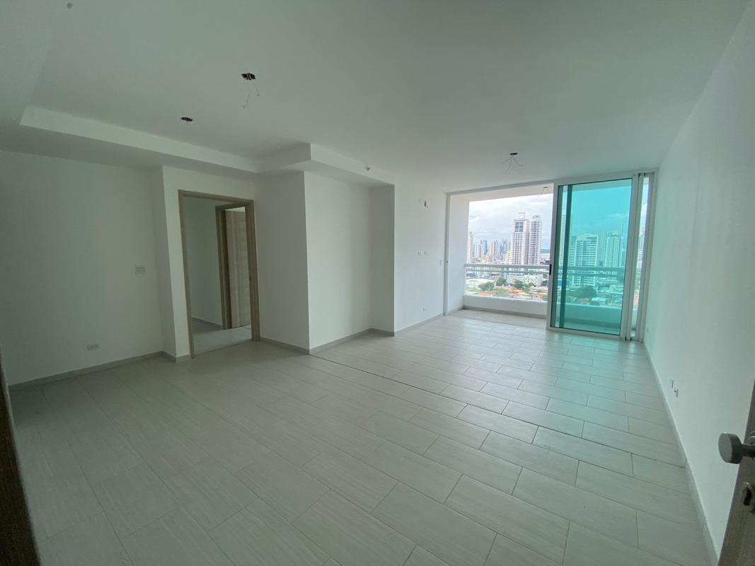 3BR Sea View Apartment in The Tower Coco del Mar