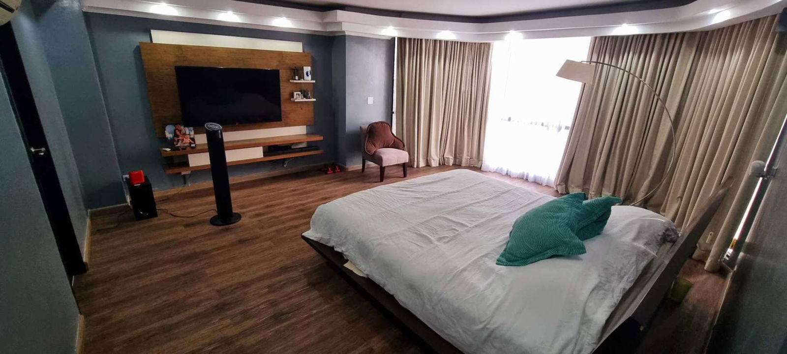 Kitchen with granite counters modern cabinetry and appliances PH Pacific Star Panama