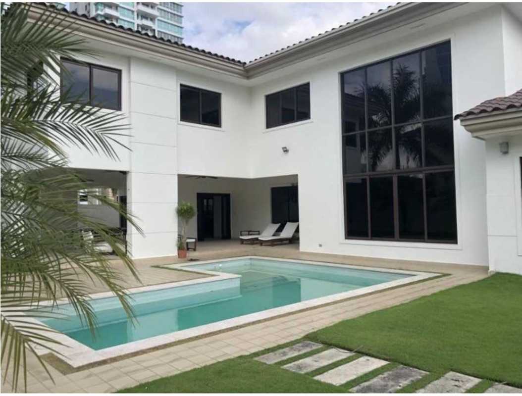 Luxury House with Private Pool Costa del Este in Panama City - View 3