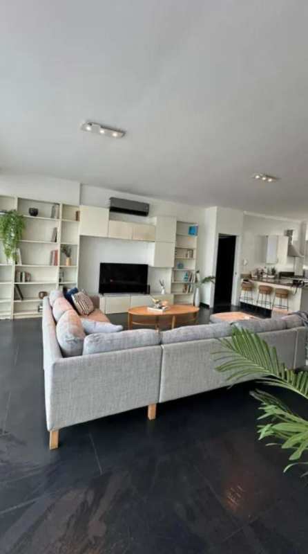 Modern kitchen with granite counter and white cabinets PH Marina Park Panama City