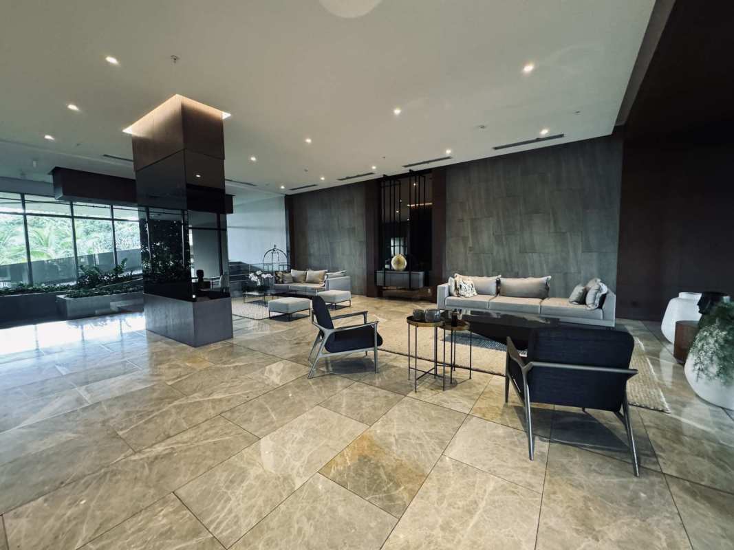 Luxury 3BR Golf View Apartment in PH Vitta Santa María