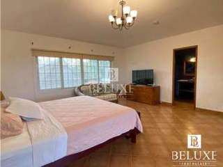 Villa / Beach House for Rent and Sale in Playa Coronado - 4 bedrooms