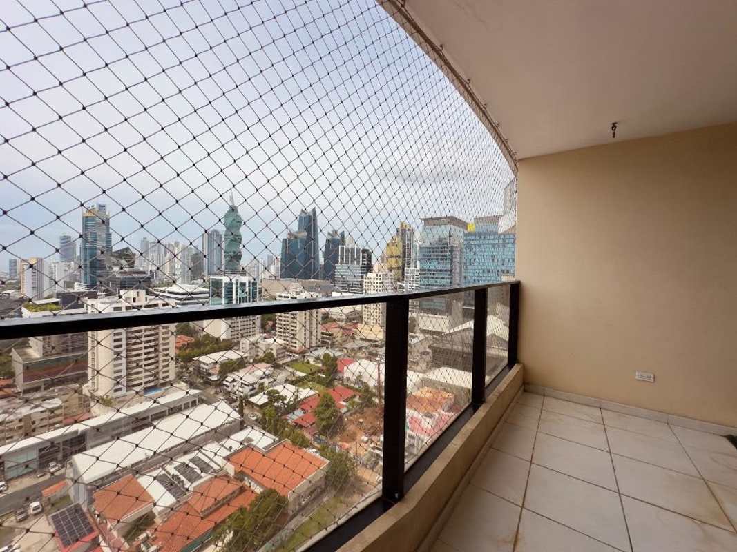 Living space featuring decorative stained glass window PH La Fontana Panama