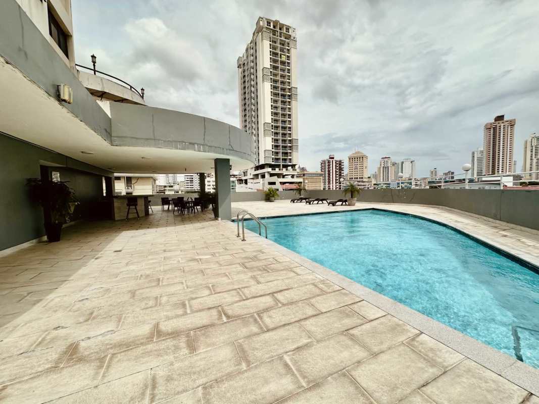 Balcony with safety net and city skyline view at PH La Fontana Obarrio Panama City