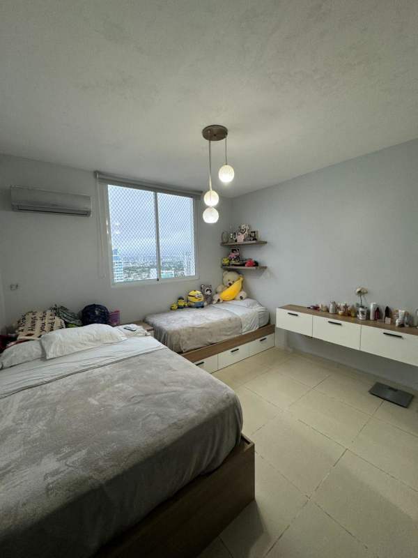 Bedroom with beds, large windows, AC, shelves PH Mandarin Bay Panama