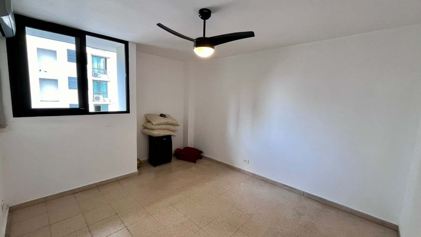 Modern bathroom with vanity glass shower PH Liz Marie San Francisco Panama