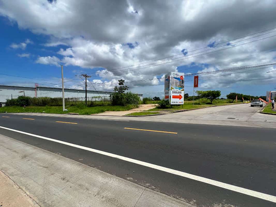 17,158 m² Commercial Industrial Land Las Mañanitas Frontage