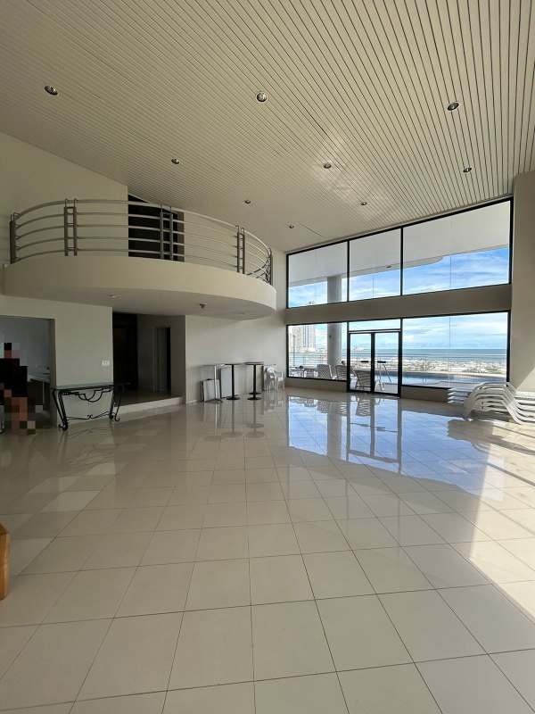 Sea View 3BR Condo at PH Miramar Avenida Balboa