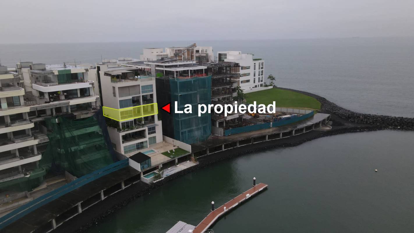 New Luxury 4BR Waterfront Condo Ocean Reef Islands