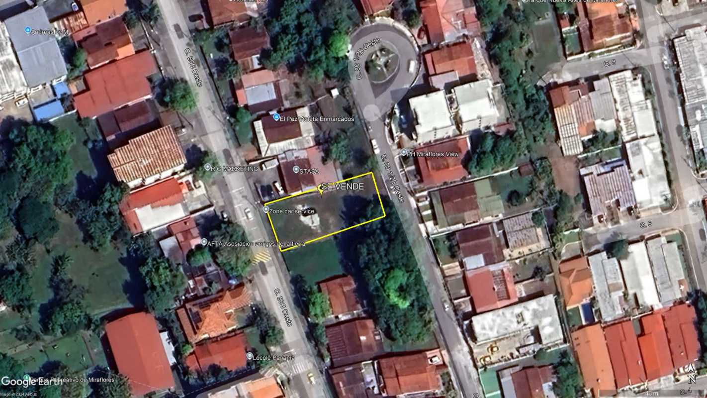 Outlined 634m2 property inside residential-commercial neighborhood in Miraflores Panama City