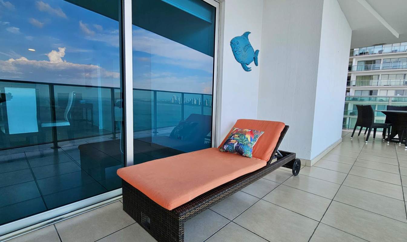 Laundry room with appliances at Punta Pacifica luxury apartment Panama