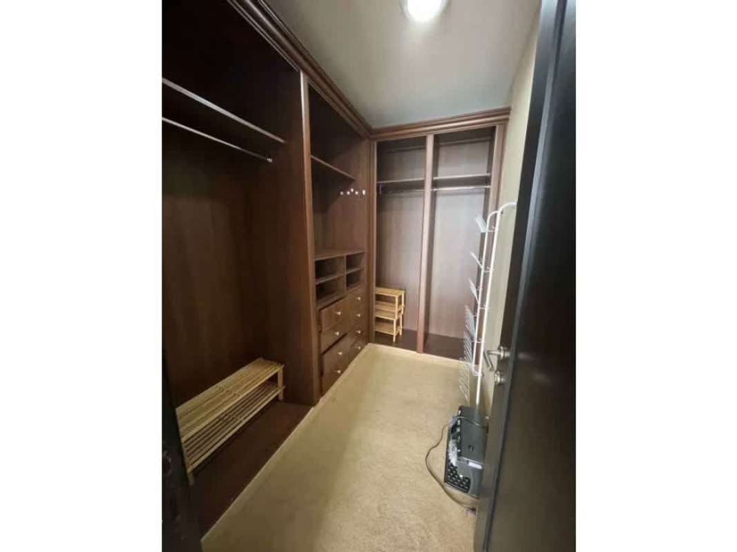 Master bedroom ocean view large windows marble floor PH Aquamarina Punta Pacífica Panama City