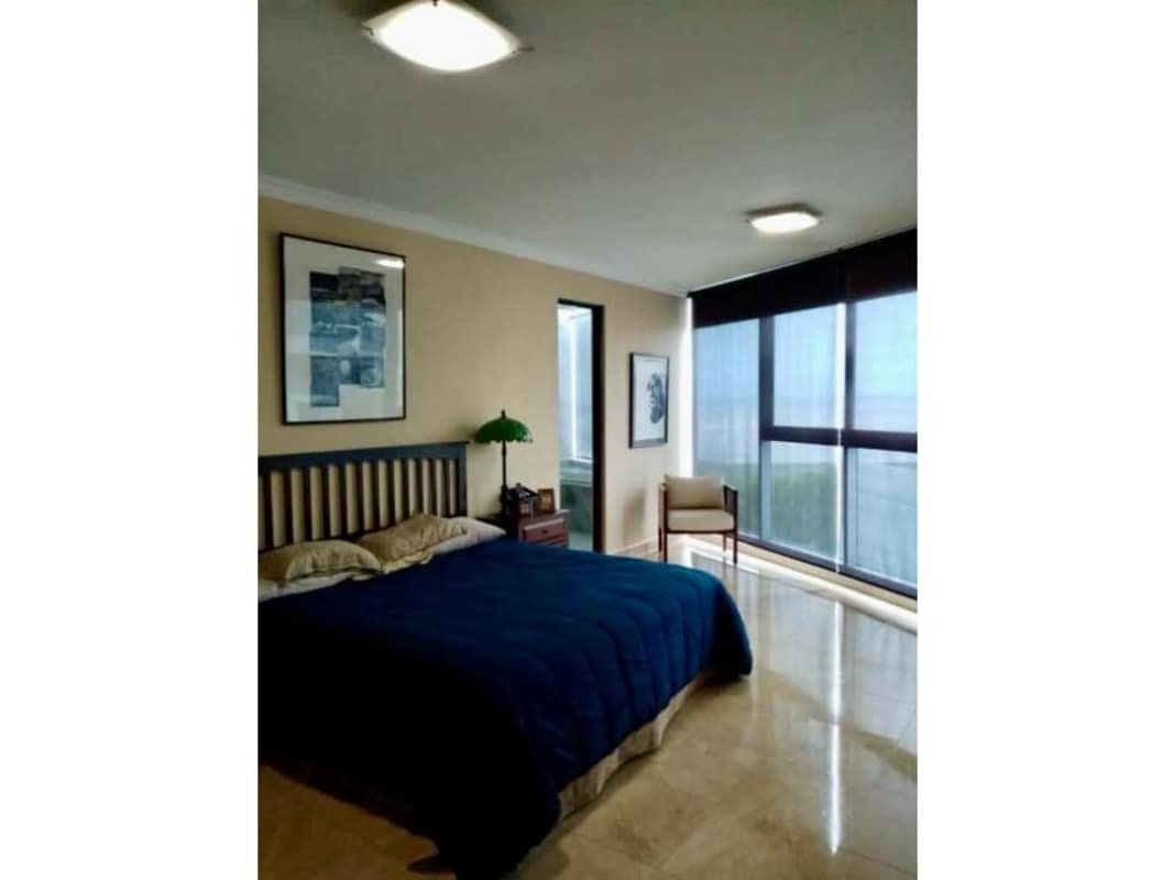 Infinity edge swimming pool with panoramic oceanfront views PH Costa Pacifica Panama