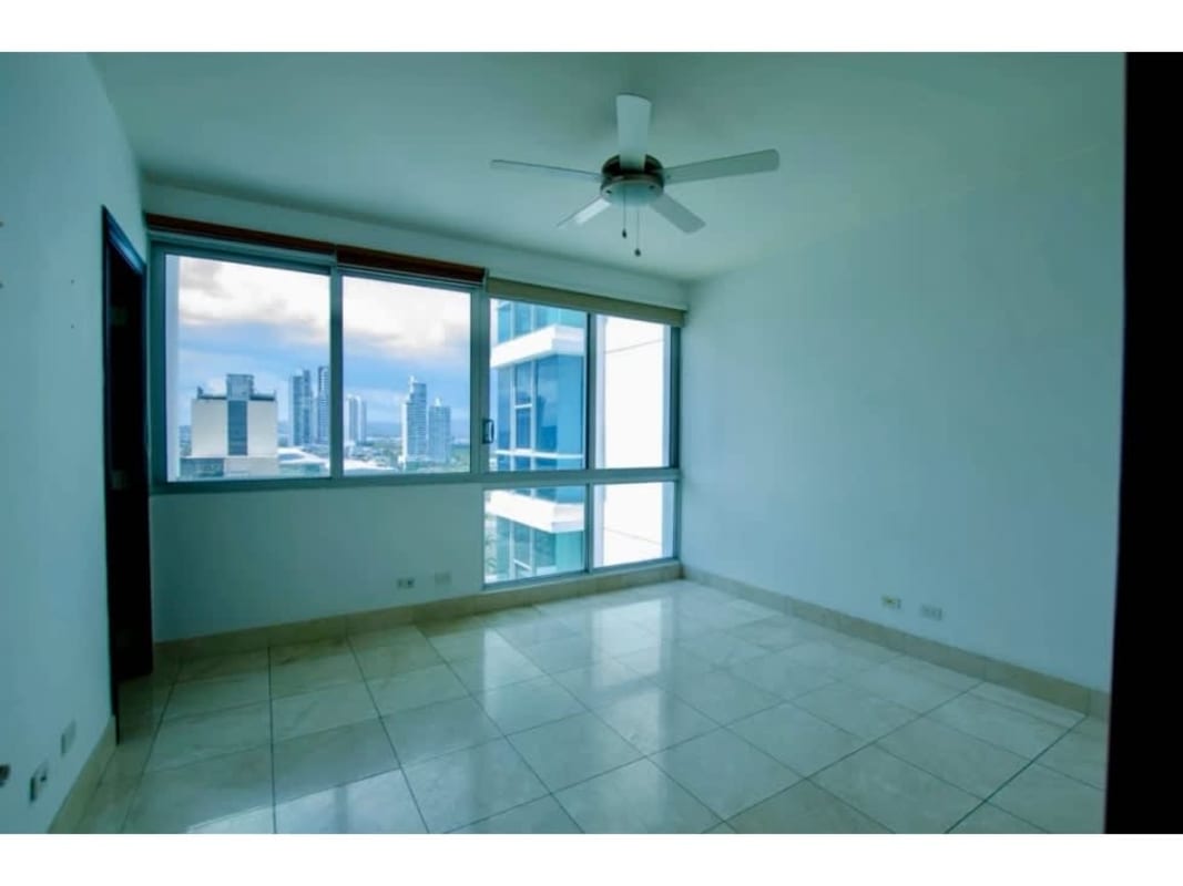 Spacious master bedroom with ocean views, built-in wardrobe, marble floors PH Miramar Panama