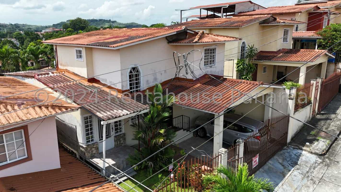 House for Sale 3BR Praderas del Rocio Villa Zaita