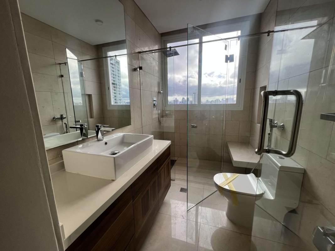 Infinity pool with spectacular coastal views at PH Ocean Sky Coco del Mar