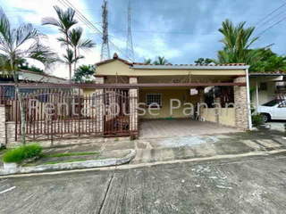 House for Sale in Rufina Alfaro - 3 bedrooms