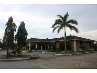 House for Sale in Costa Sur - 4 bedrooms