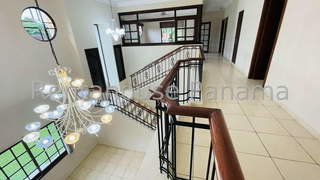 Single-family home for Sale in El Dorado - 4 bedrooms