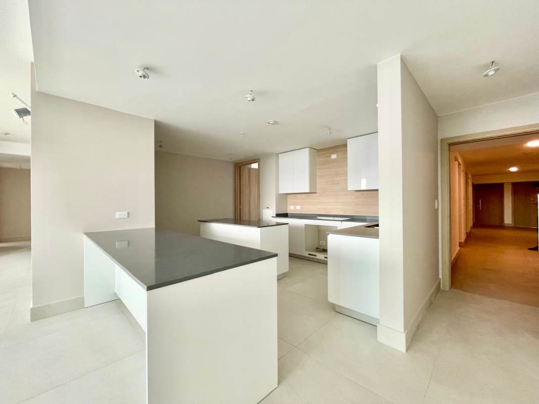 New Luxury 3BR Condo Coco del Mar Ocean View