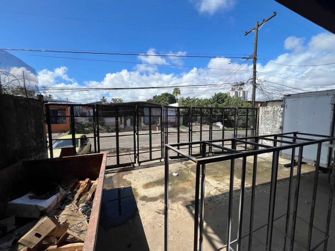 Commercial retail exterior with signage and parking Parque Lefevre Panama