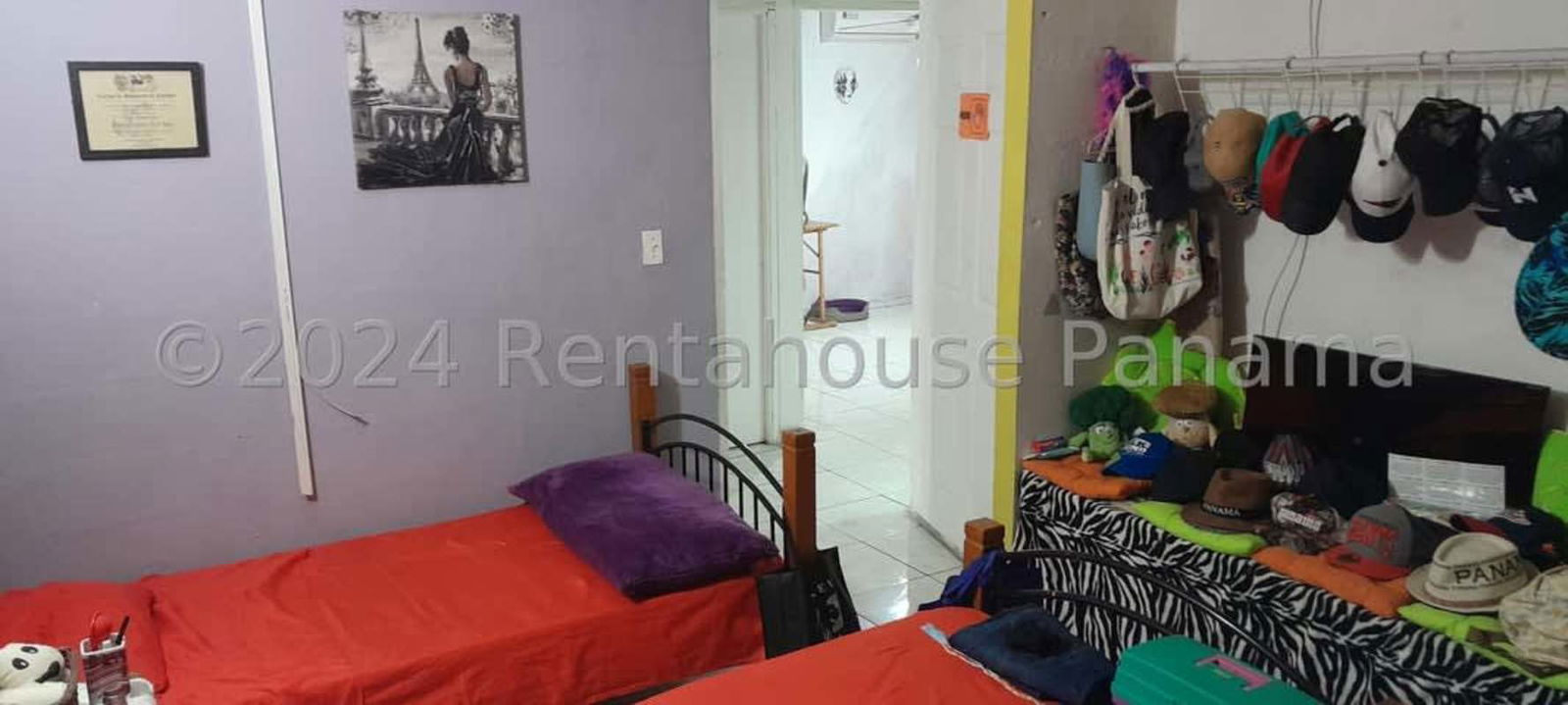 Bright living dining room with tiled floors in Don Bosco neighborhood Panama