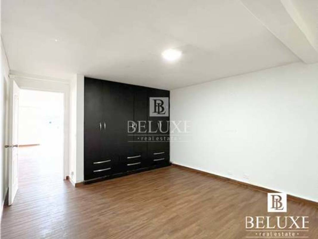 Private divisible office suites with large windows in commercial property Coco del Mar Panama