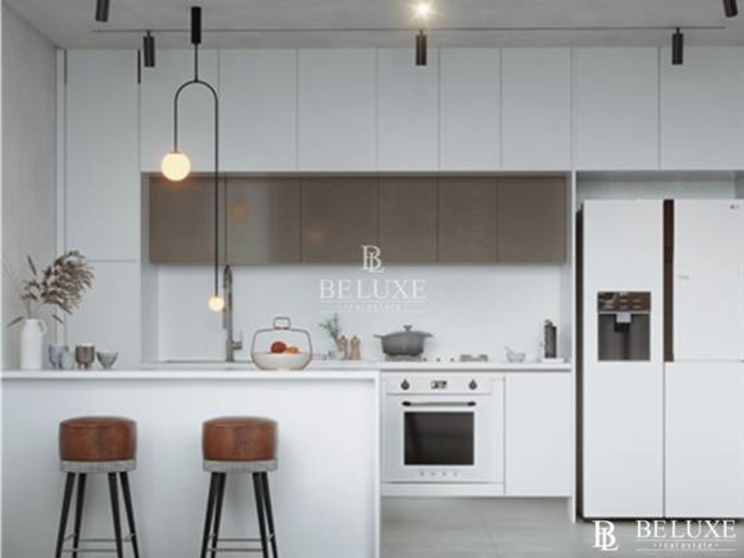 Luxury building pool area at PH 504 Coco del Mar with sun deck