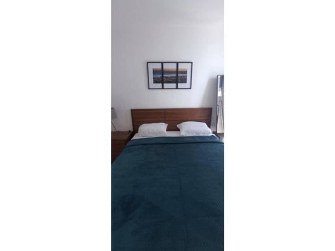 Bedroom with built-in closet large window ocean view PH The Sands Avenida Balboa Panama