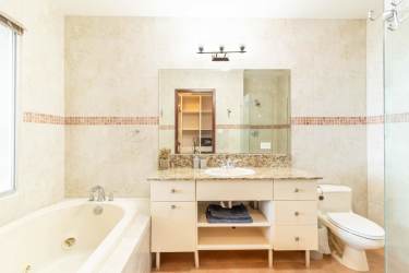 Rooftop pool with panoramic ocean and mountain view at PH Coronado Golf Condominium Panama