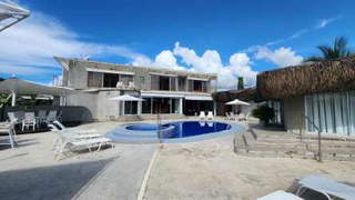 House for Sale in San Carlos - 6 bedrooms