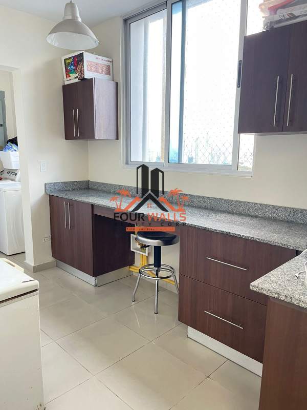 Elegant dining area with ocean and city views in PH Vision Tower Coco del Mar Panama