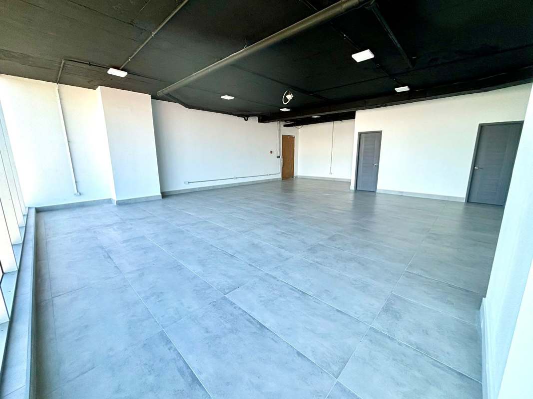 New private bathroom with modern fixtures inside office space PH BOC Balboa Office Center Panama