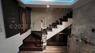 House for Sale in Rufina Alfaro - 3 bedrooms