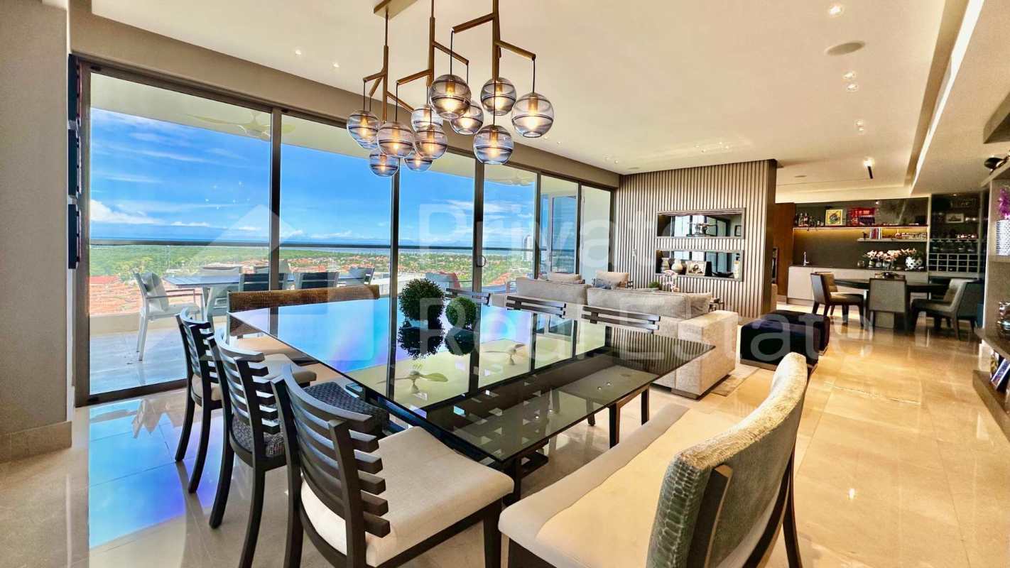 Contemporary kitchen with marble counters, built-in appliances, LED lighting, PH GreenGarden Santa Maria