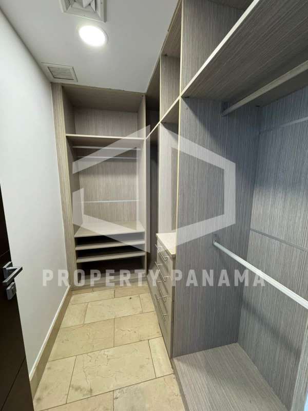 Spacious balcony with glass railing overlooking Pacific Ocean and city skyline in PH Grand Tower Panama