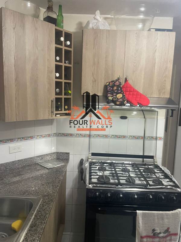 Half guest bathroom with modern fixtures Green Valley House Panama City