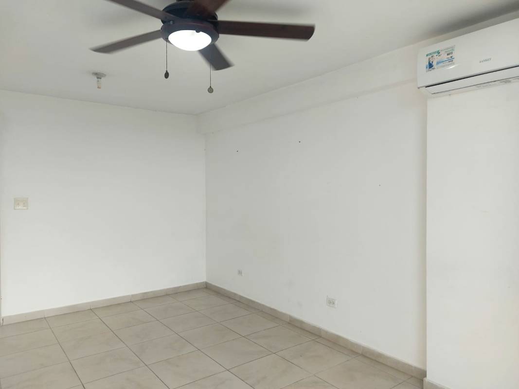 3BR Affordable Apartment Llano Bonito Panama