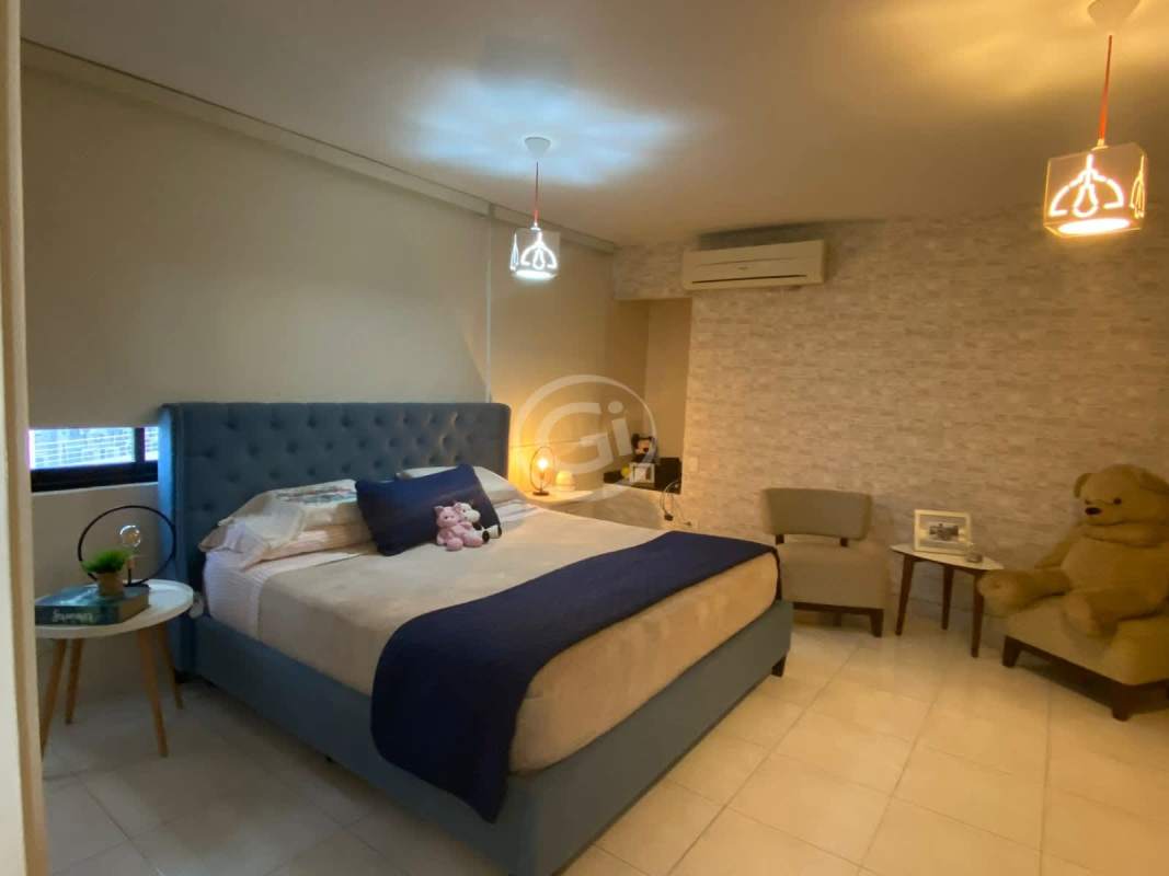 Kitchen with granite counters and dining nook PH BICSA Avenida Balboa Panama