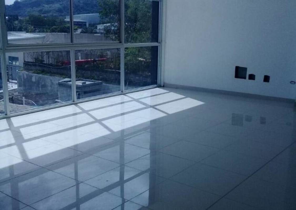 Warehouse Office for Sale 450m2 in Milla 8 Transistmica