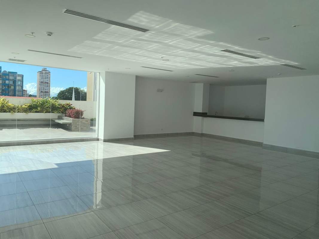 Bright open-plan living dining with terrace access PH Dynasty Tower Panama City