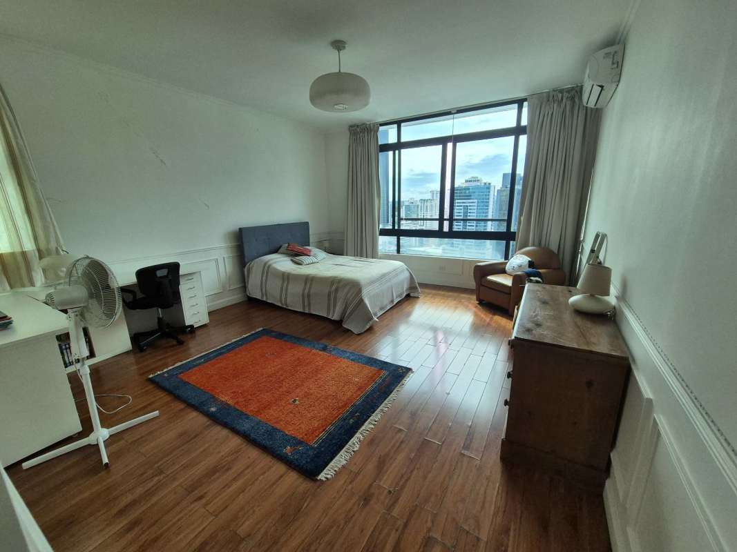 Penthouse master suite with ocean skyline views PH Marbella Tower Panama