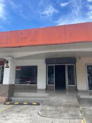 Commercial warehouse unit with wide door access at Plaza Don Pablo Bugaba Panama