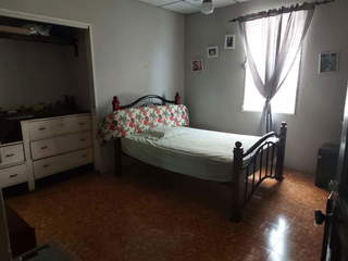 House + Guest House for Sale in Betania - 4 bedrooms